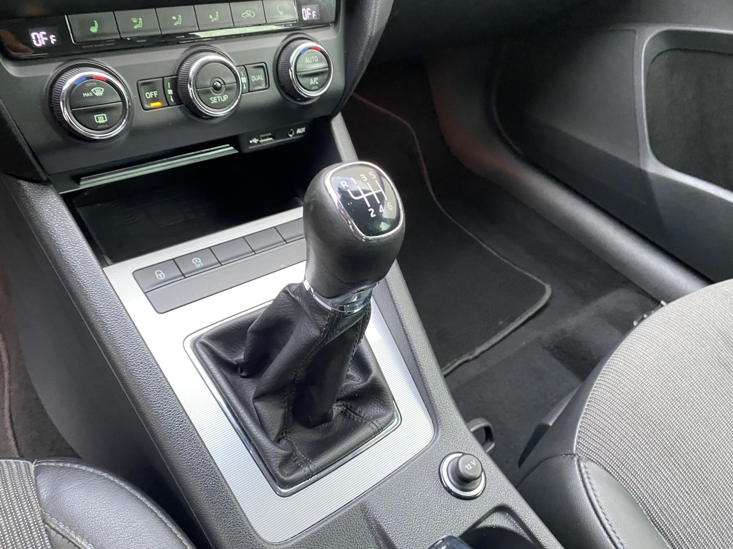 Škoda Octavia III, 2014 - pohled č. 18