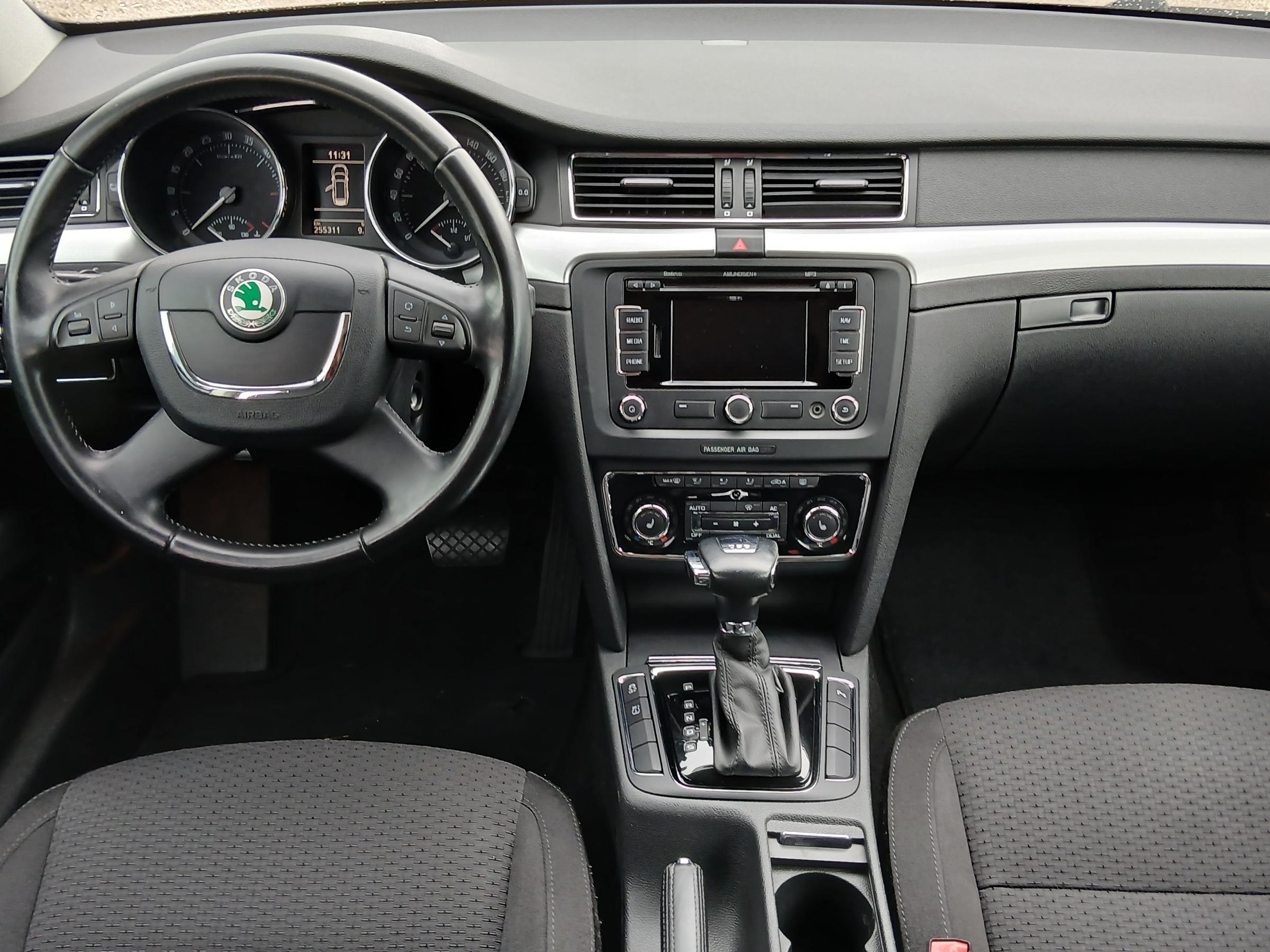 Škoda Superb II, 2011 - pohled č. 8