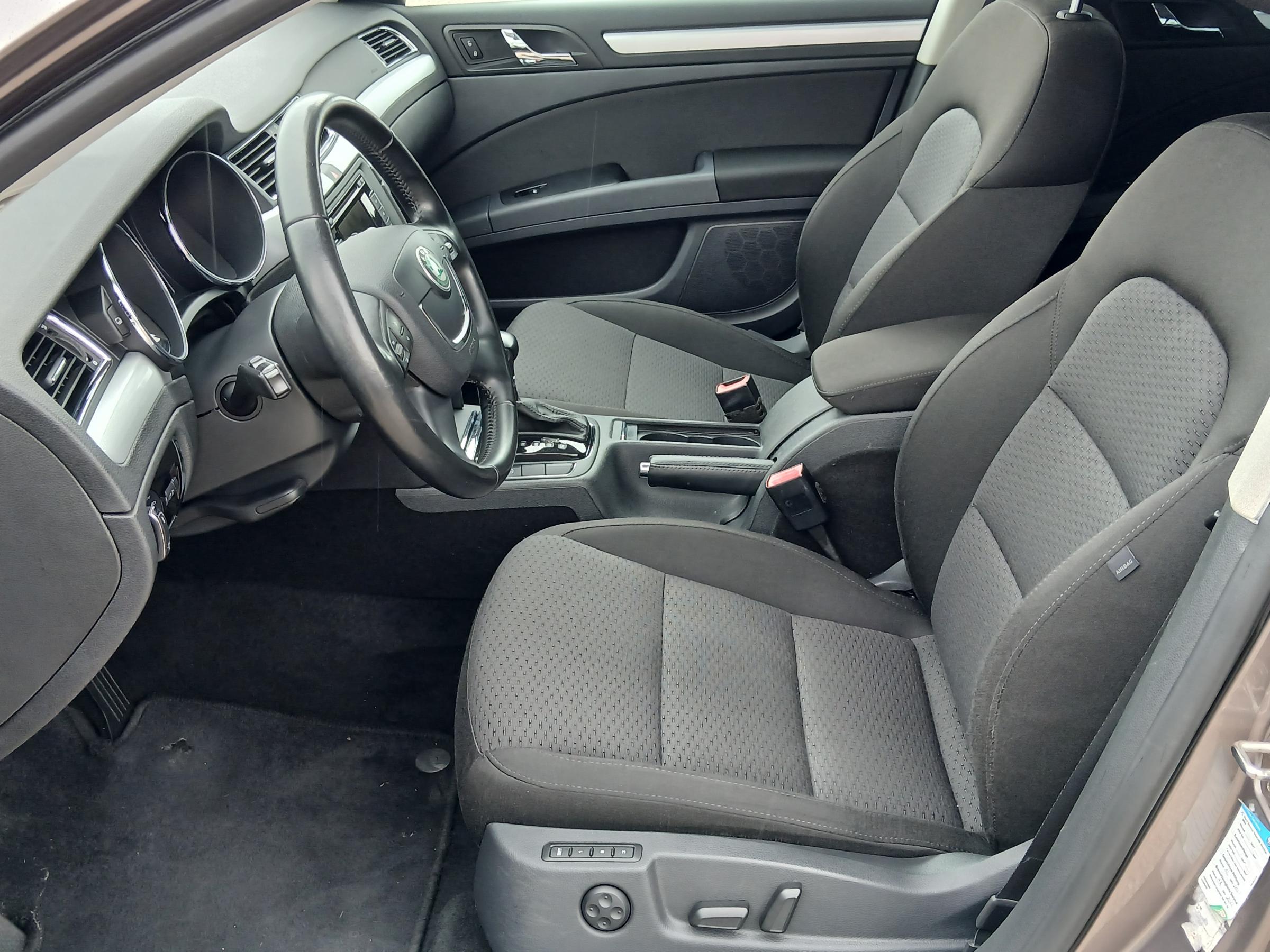 Škoda Superb II, 2011 - pohled č. 9