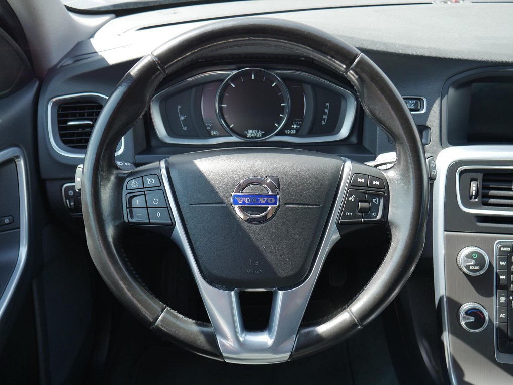 Volvo V60 2.0 D3 Summum