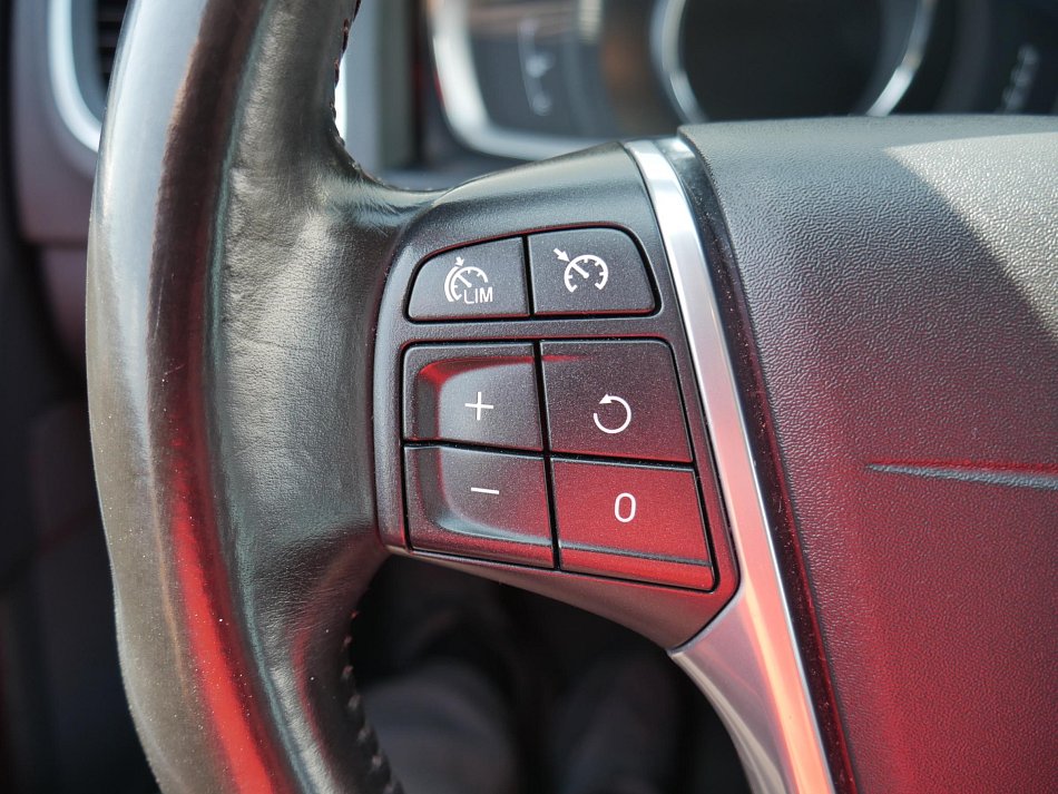 Volvo V60 2.0 D3 Summum