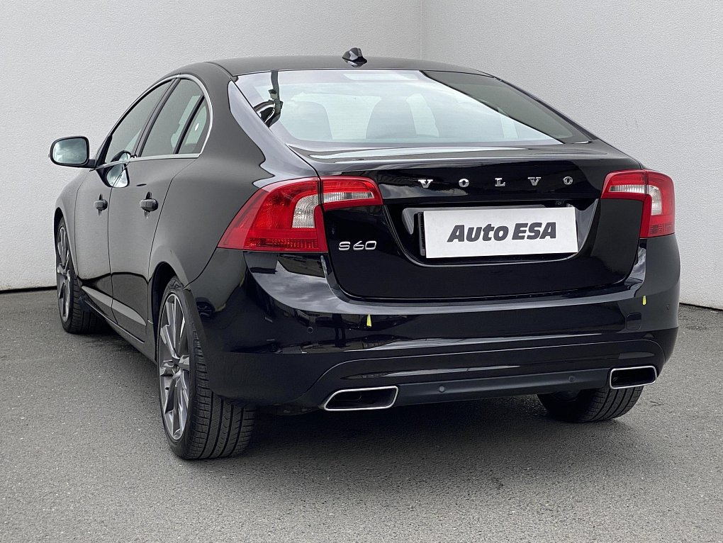 Volvo S60 2.4 D5 Summum
