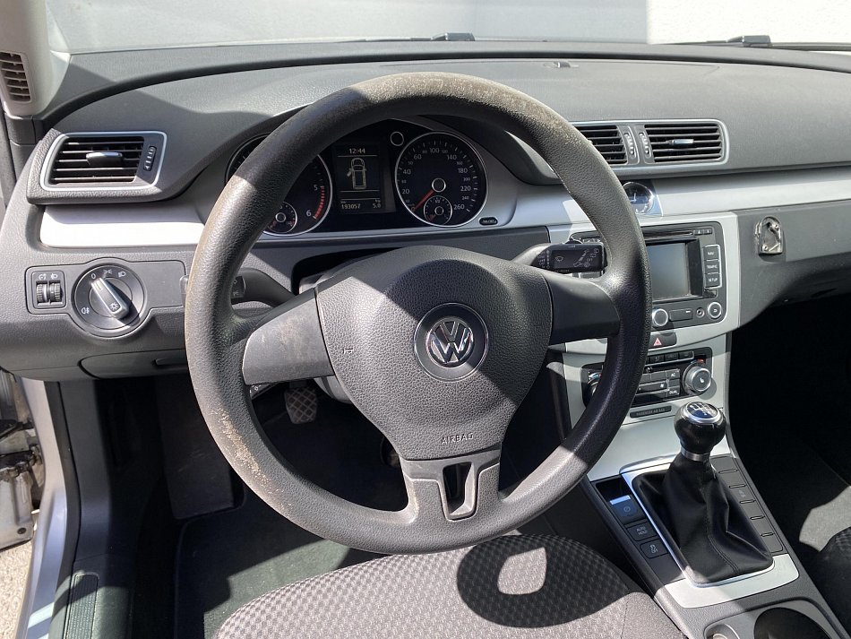 Volkswagen Passat 2.0 TDi Trendline