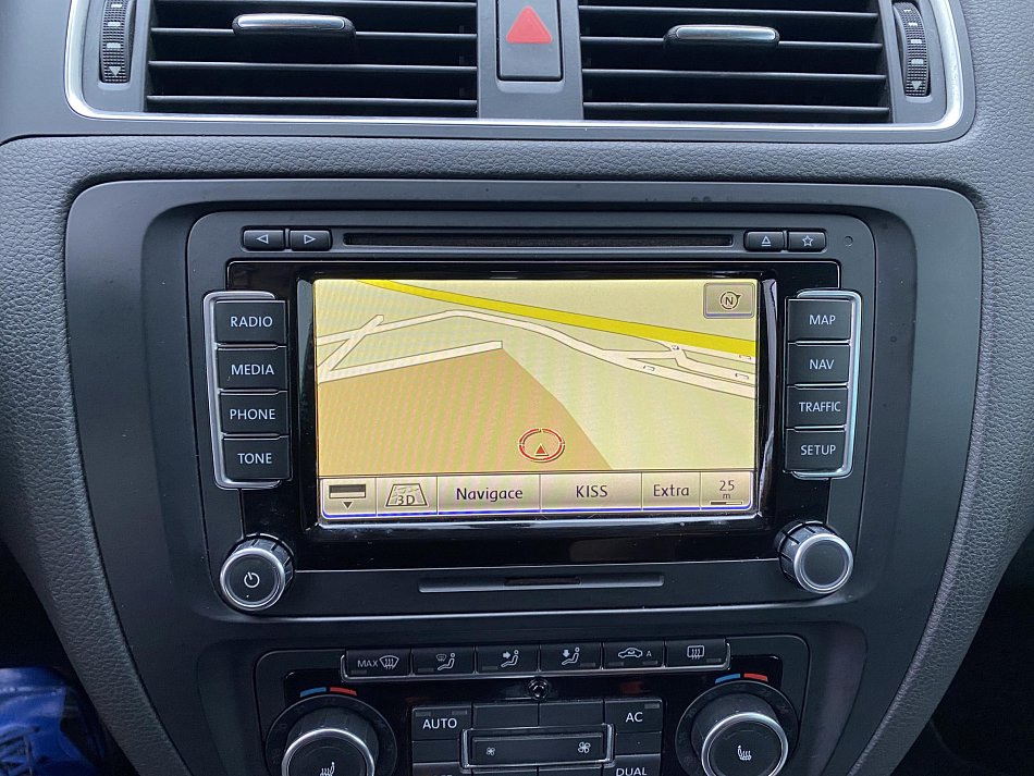 Volkswagen Jetta 1.6 TDi 