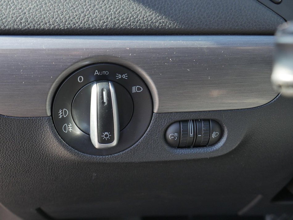 Volkswagen Jetta 1.6 TDi Highline