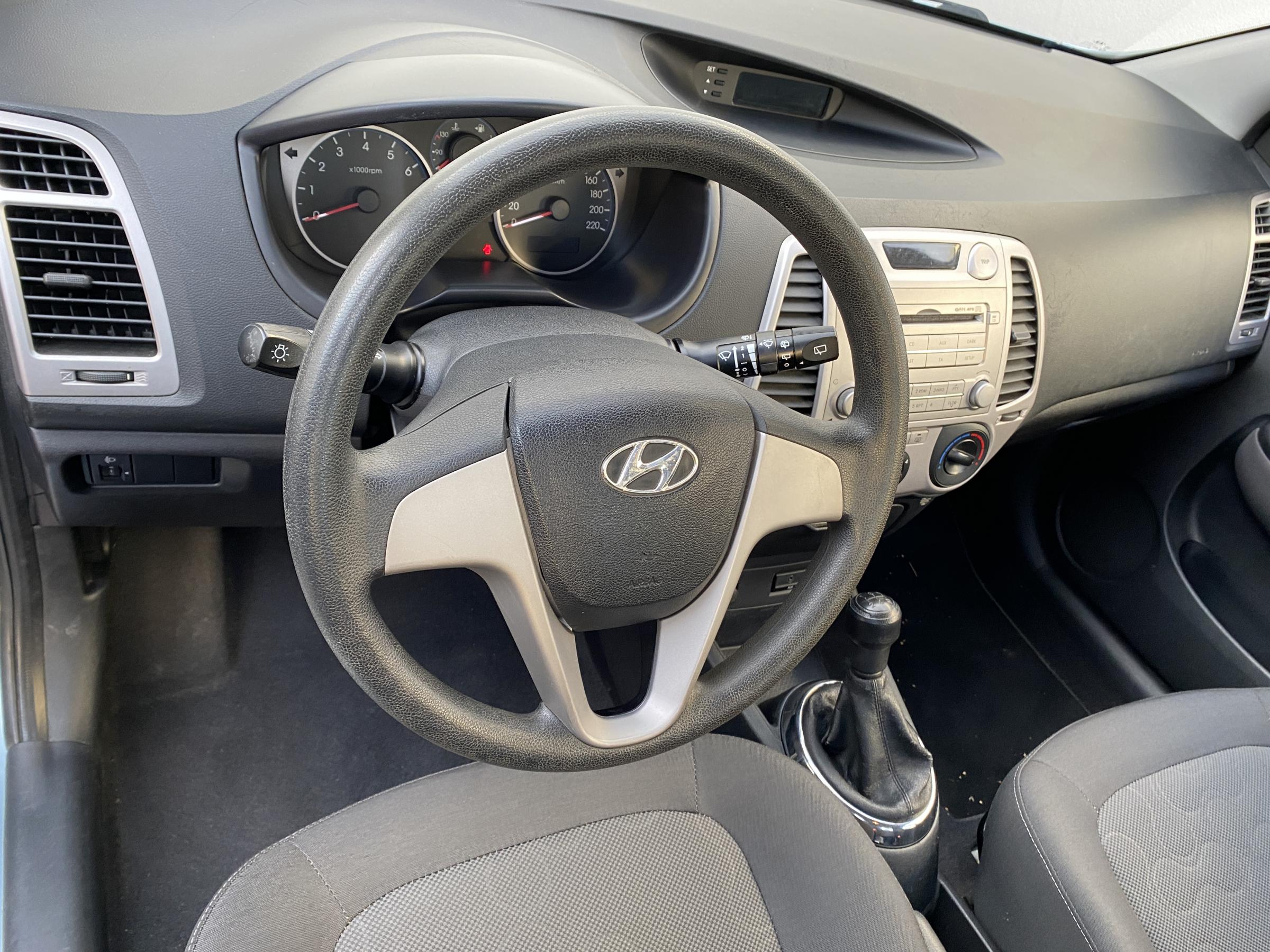 Hyundai i20, 2011 - pohled č. 12