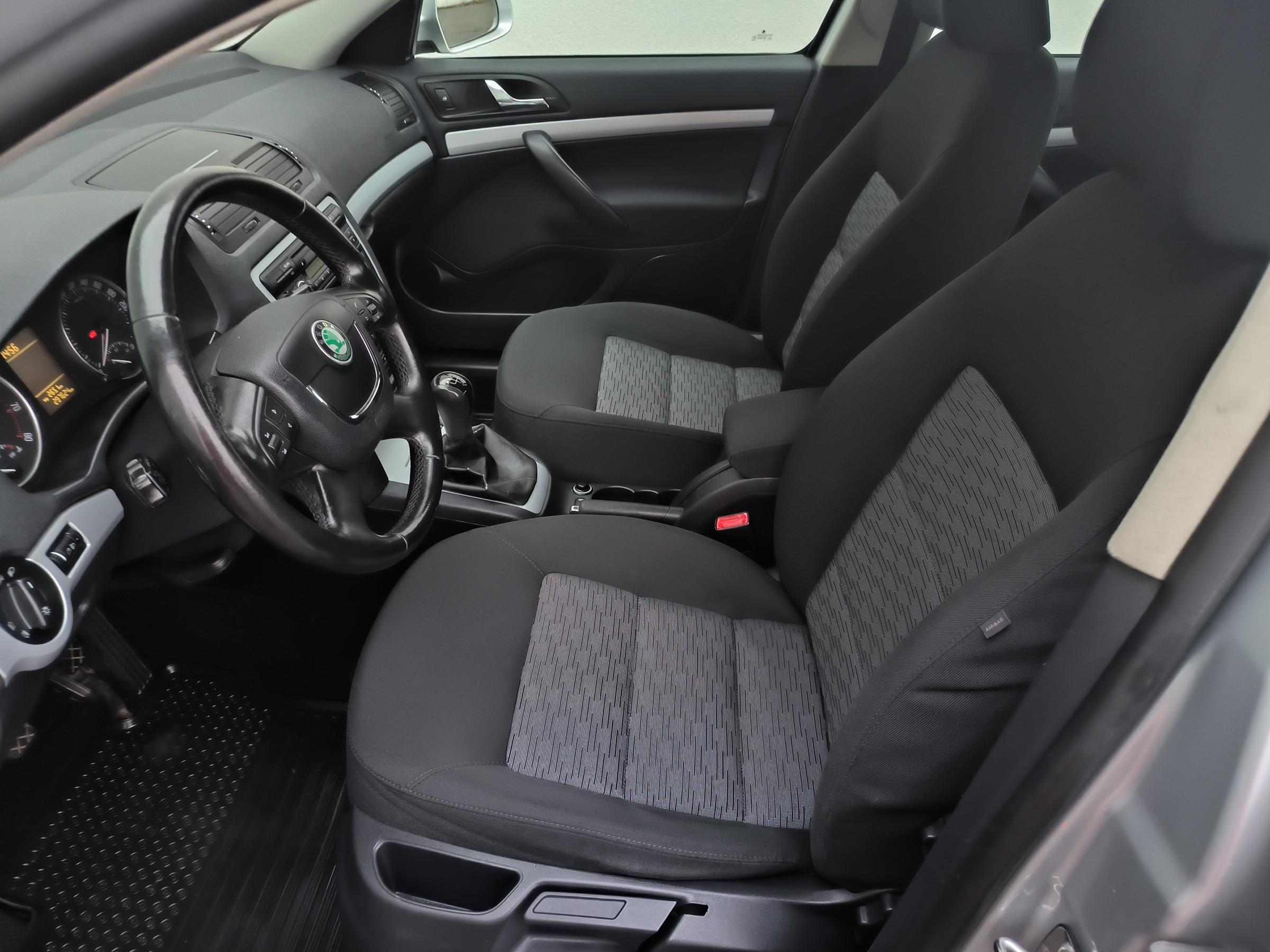 Škoda Octavia II, 2009 - pohled č. 9