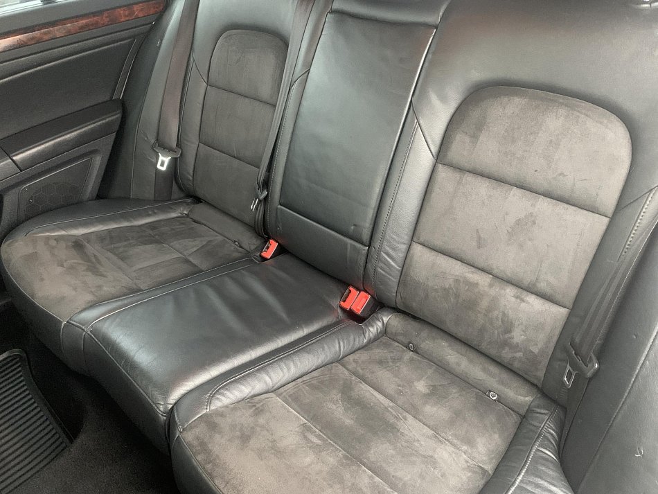 Škoda Superb II 2.0 TDi Elegance 4x4