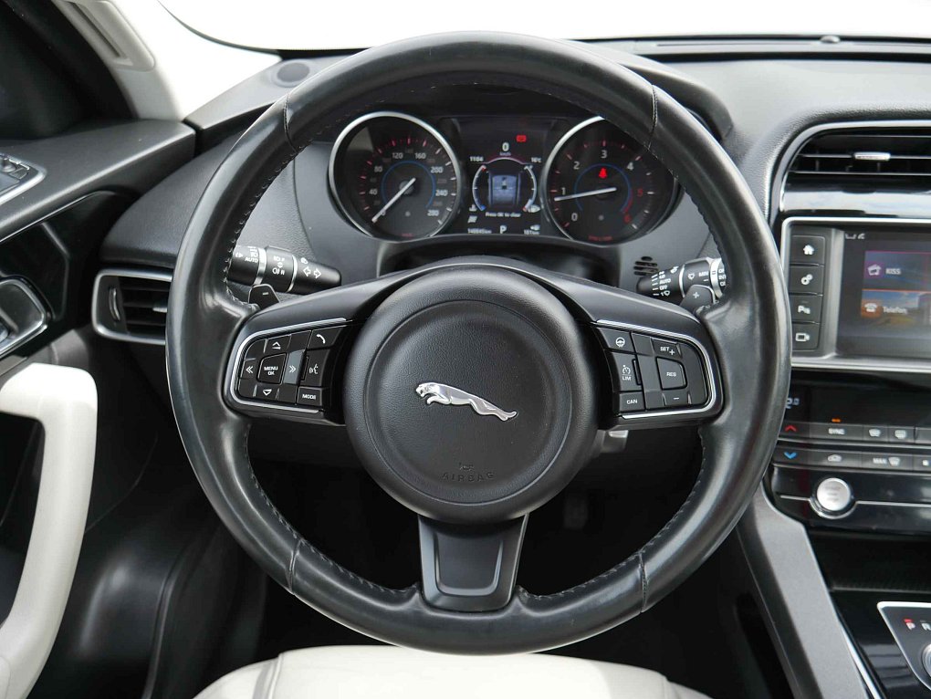Jaguar F-Pace 2.0D  4x4