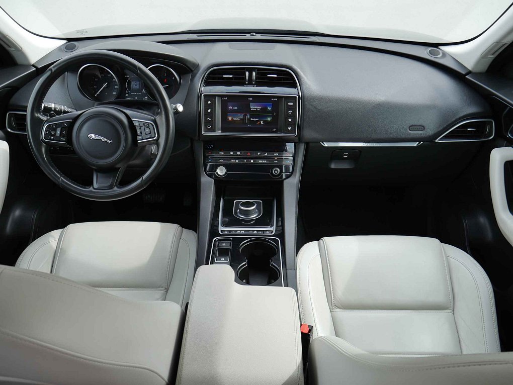 Jaguar F-Pace 2.0D  4x4