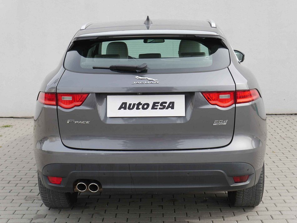 Jaguar F-Pace 2.0D  4x4