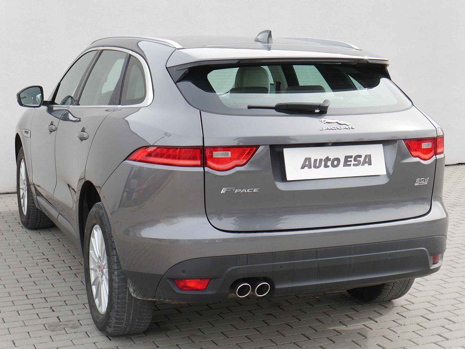 Jaguar F-Pace 2.0D  4x4