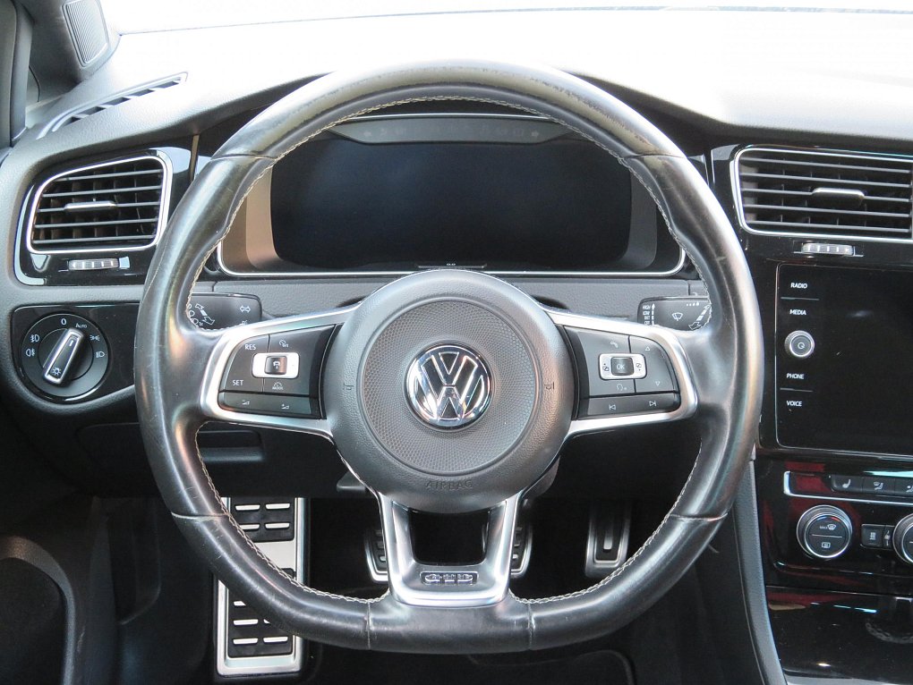 Volkswagen Golf 2.0 TDi GTD