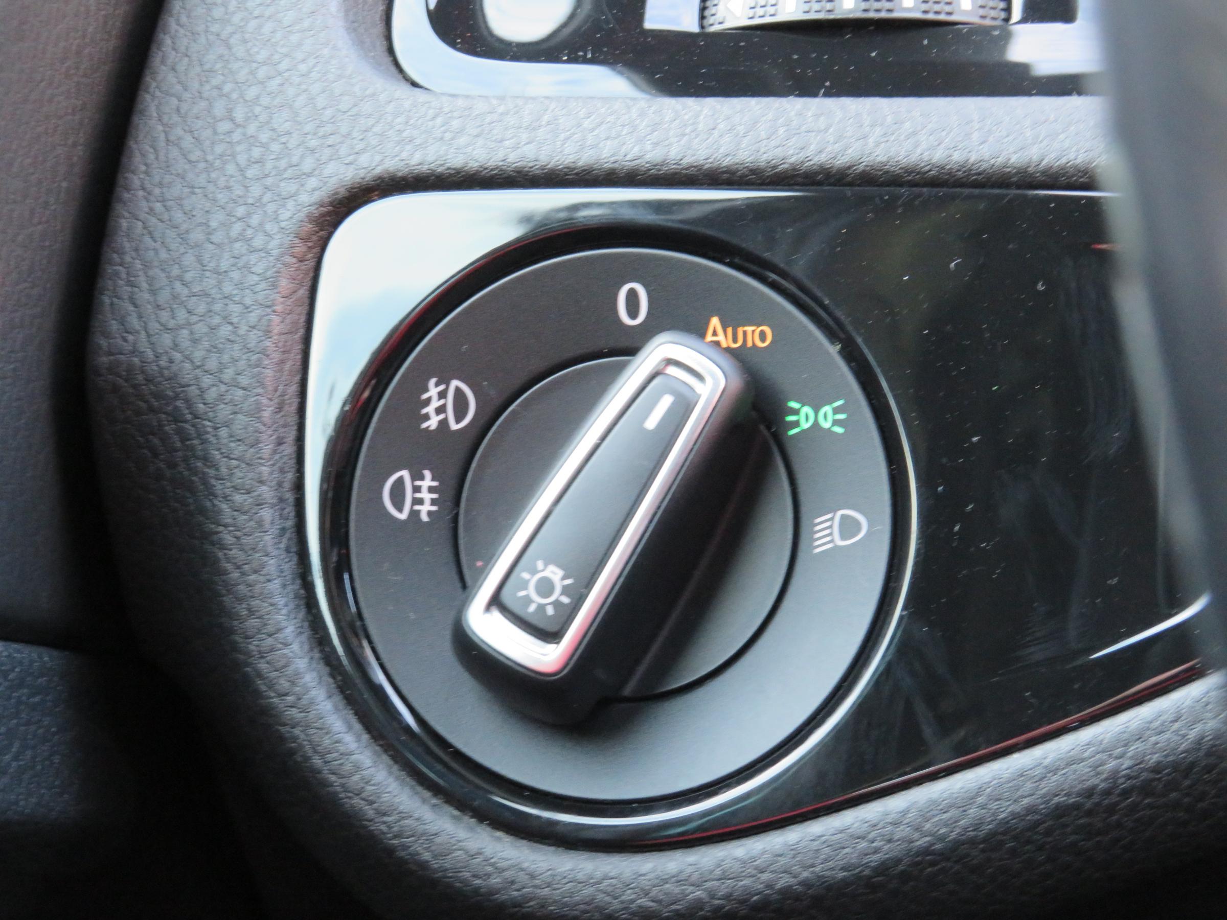 Volkswagen Golf, 2017 - pohled č. 15