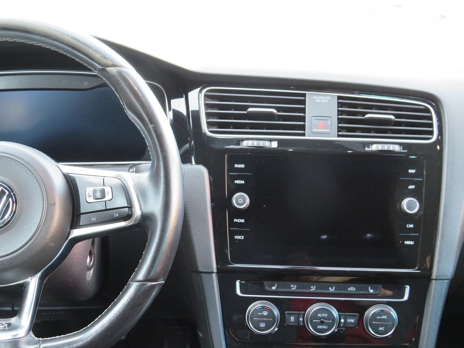 Volkswagen Golf 2.0 TDi GTD