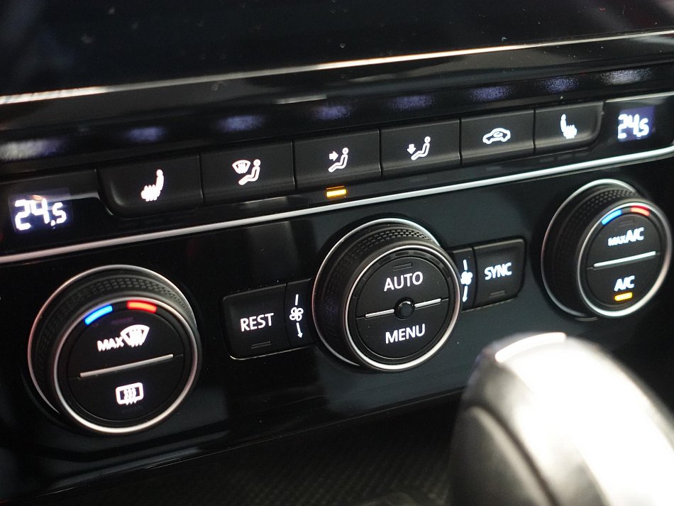 Volkswagen Passat 2.0 TDi 