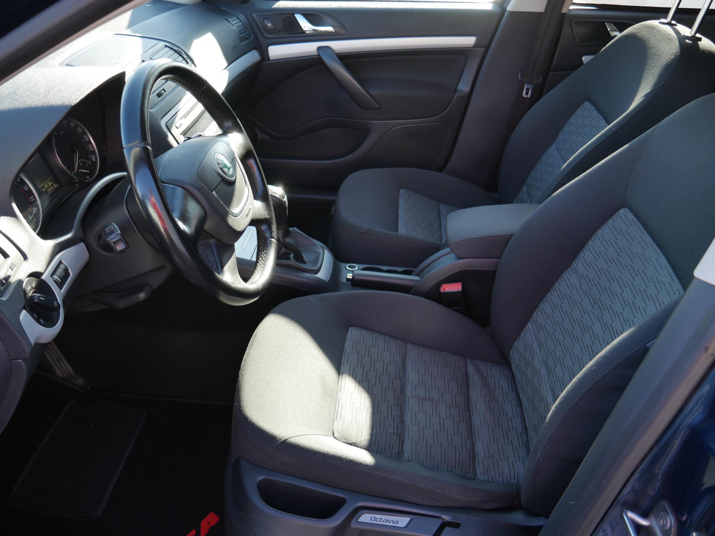 Škoda Octavia, 2011 - pohled č. 9