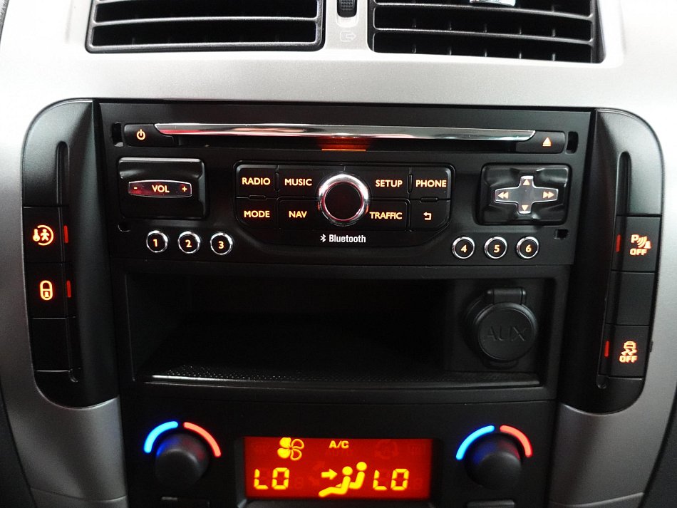 Peugeot Expert 2.0HDi  L2 8míst