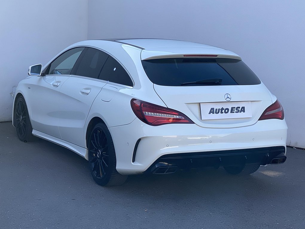 Mercedes-Benz CLA 1.6 Turbo Edition CLA180 AMG Line