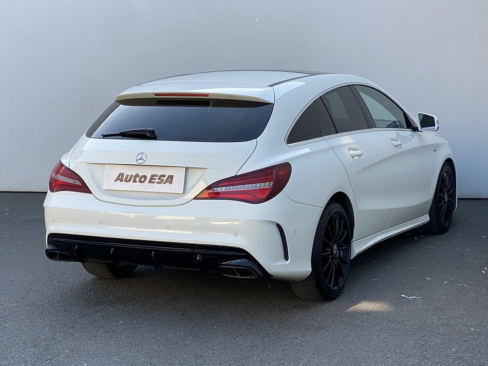 Mercedes-Benz CLA 1.6 Turbo Edition CLA180 AMG Line