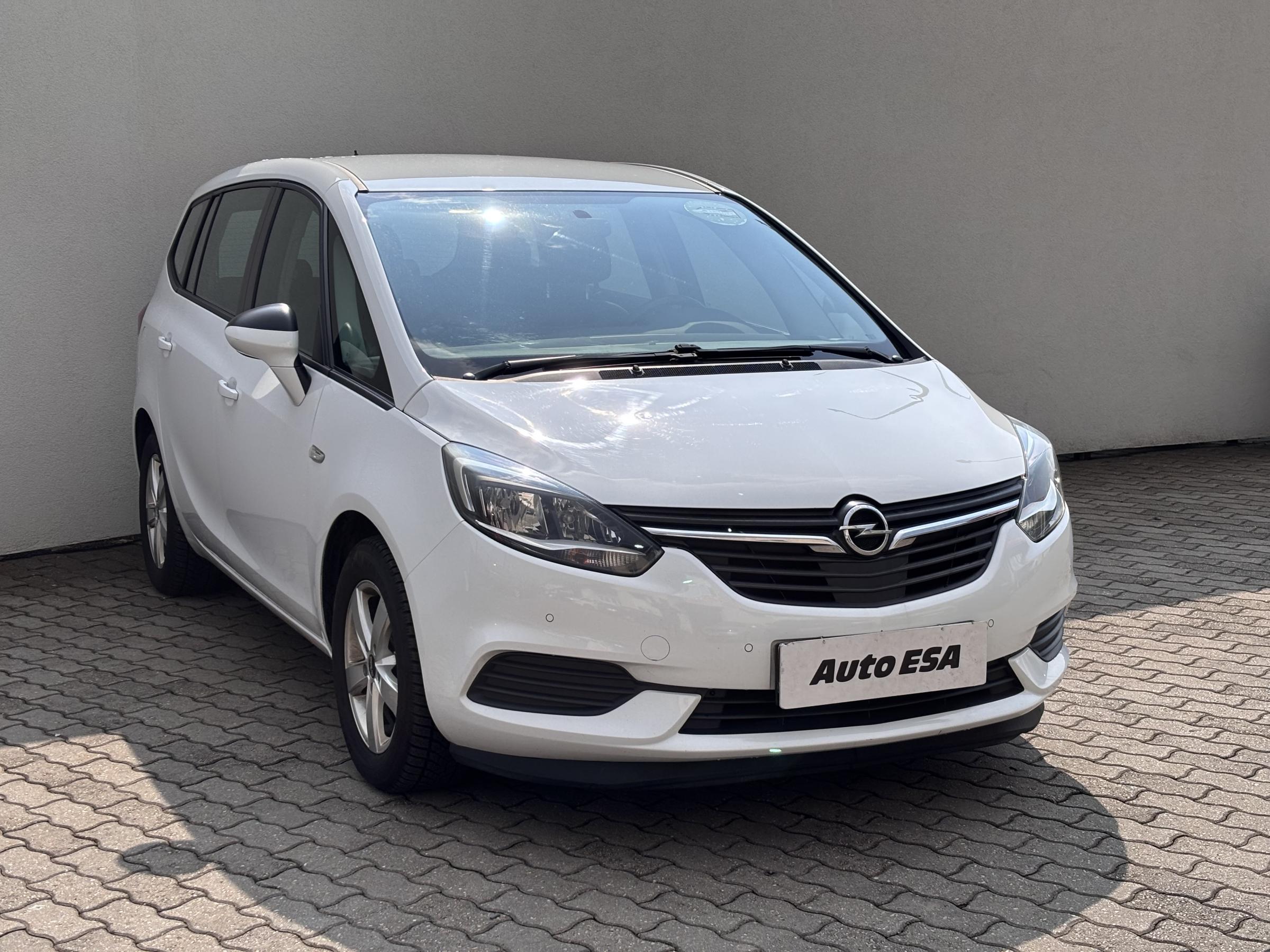 Opel Zafira, 2018 - celkový pohled