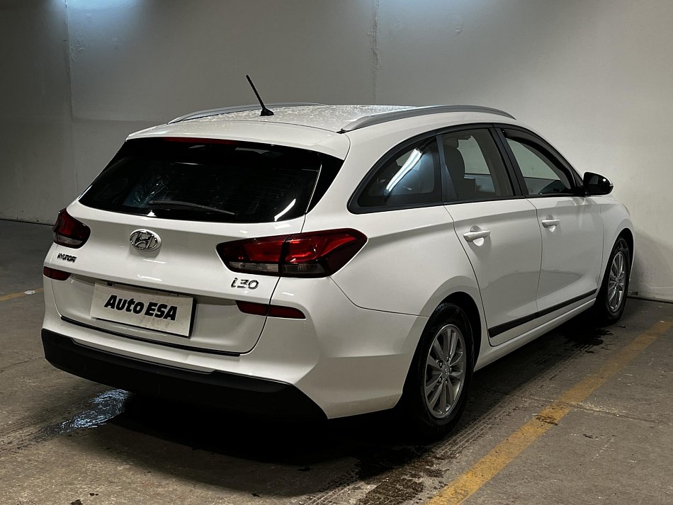 Hyundai I30 1.6i 