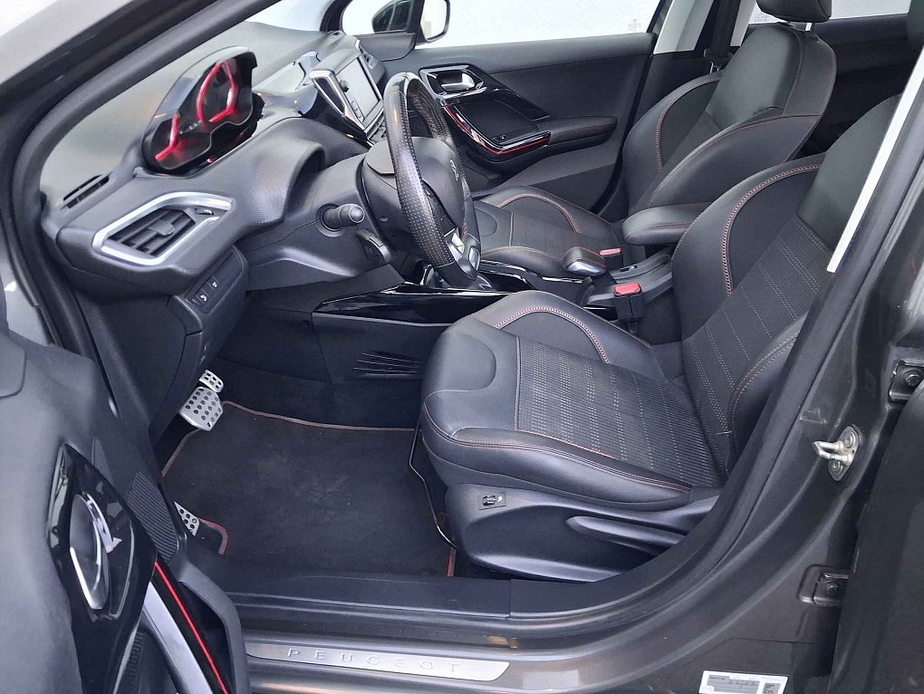 Peugeot 2008 1.2 e-THP GT Line