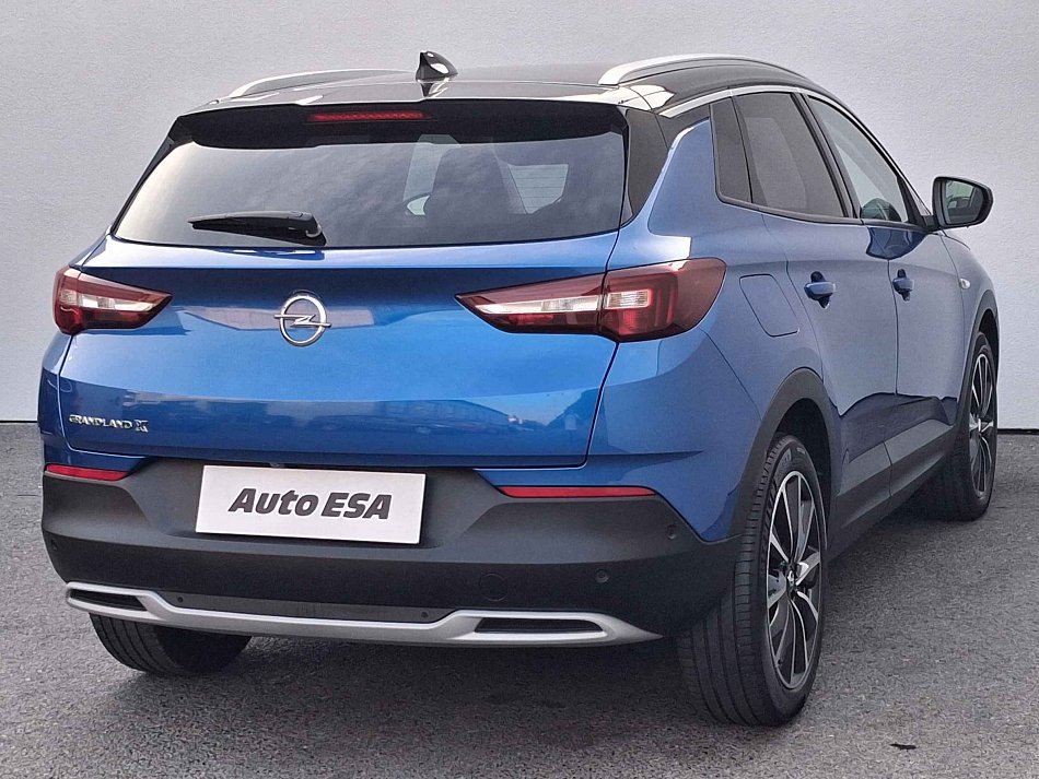 Opel Grandland X 1.2T Ultimate