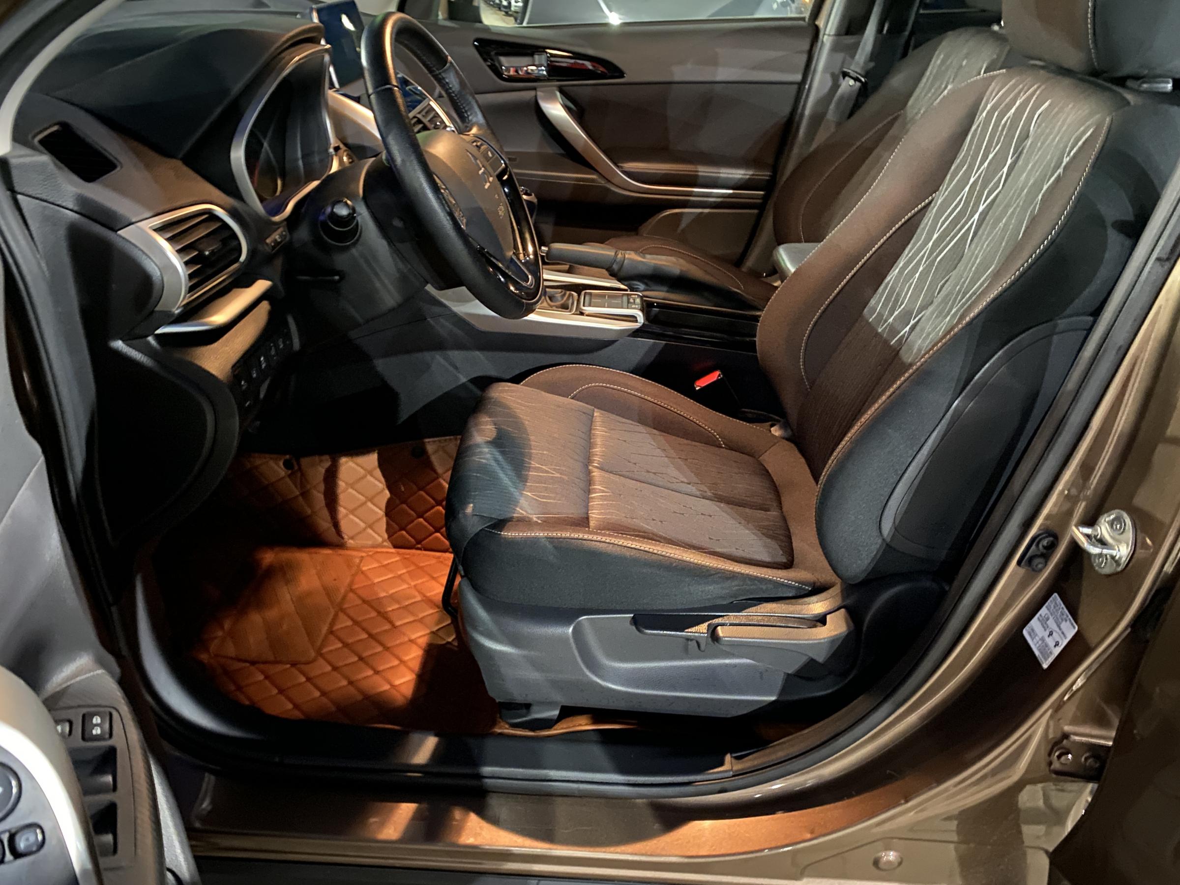 Mitsubishi Eclipse Cross, 2018 - pohled č. 9