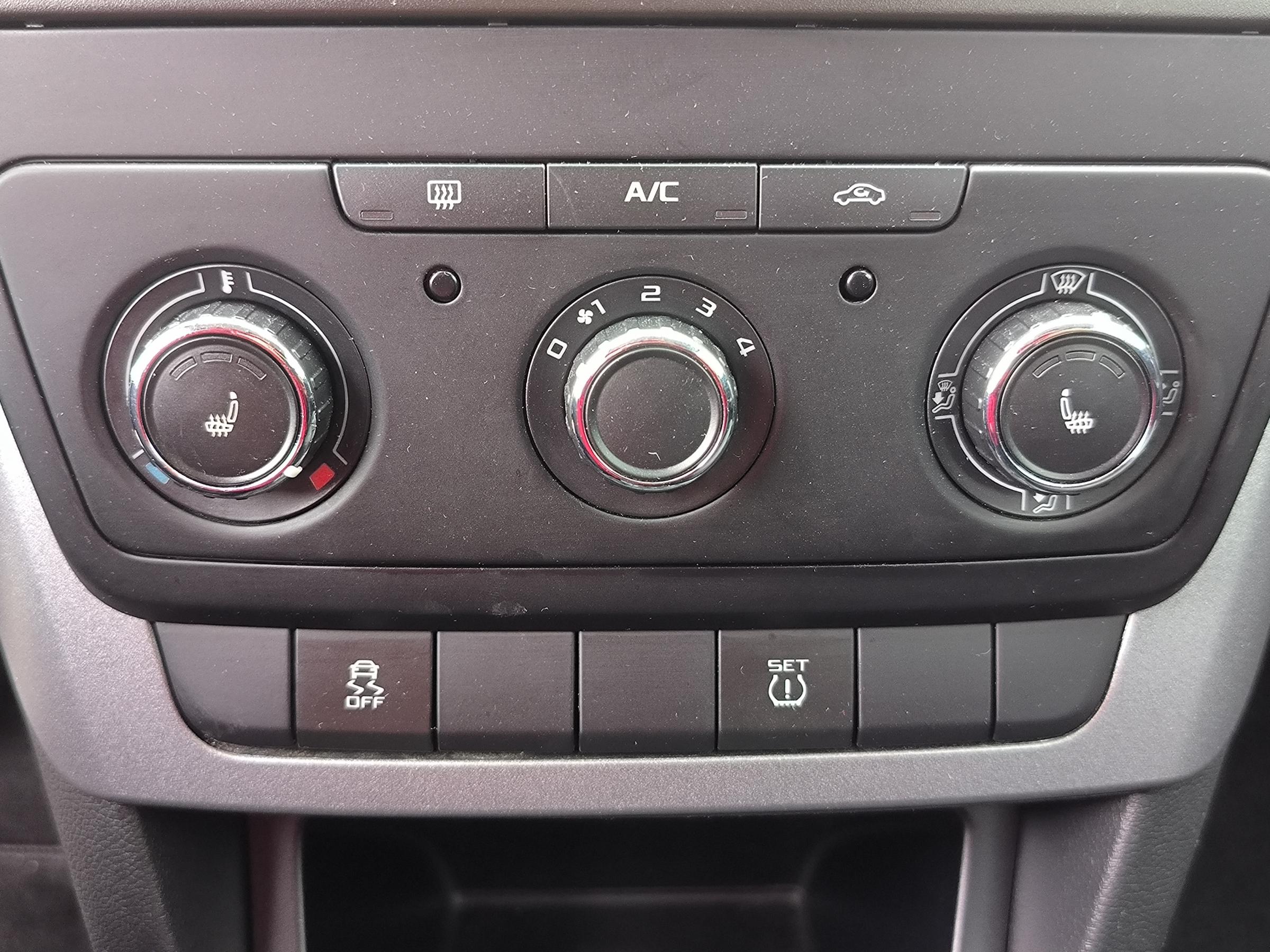 Škoda Yeti, 2014 - pohled č. 12