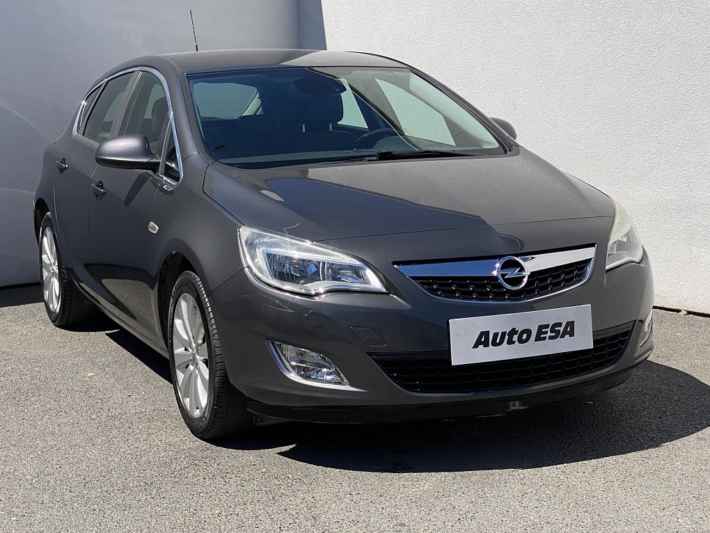 Opel Astra 1.4 T Cosmo