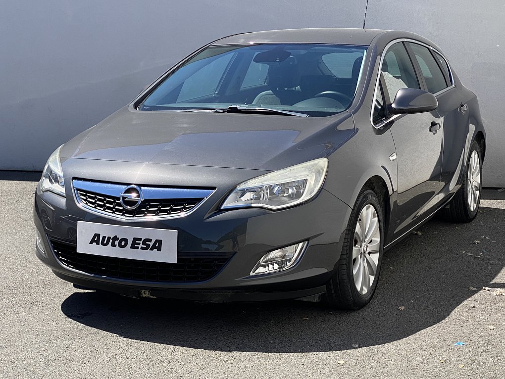 Opel Astra 1.4 T Cosmo