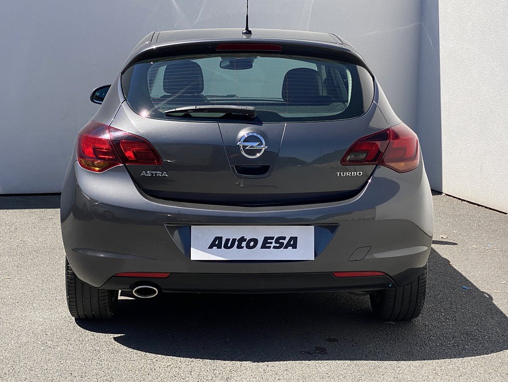 Opel Astra 1.4 T Cosmo