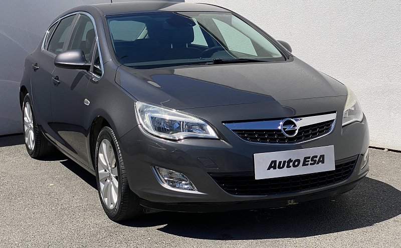 Opel Astra 1.4 T Cosmo