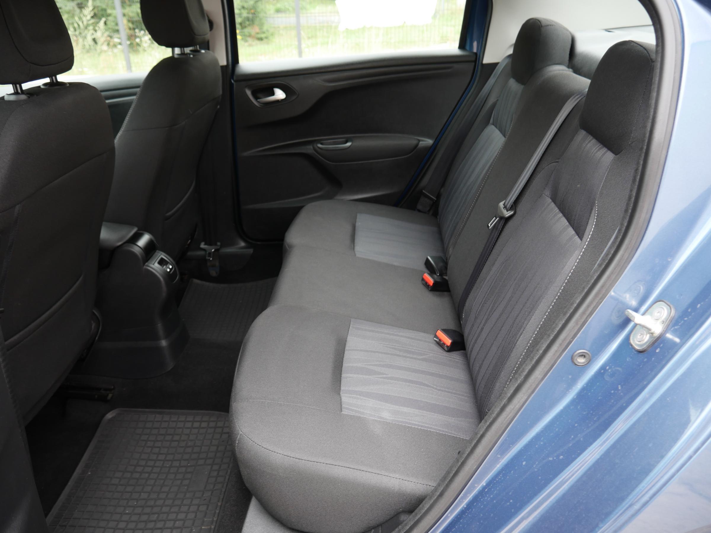 Peugeot 301, 2016 - pohled č. 16