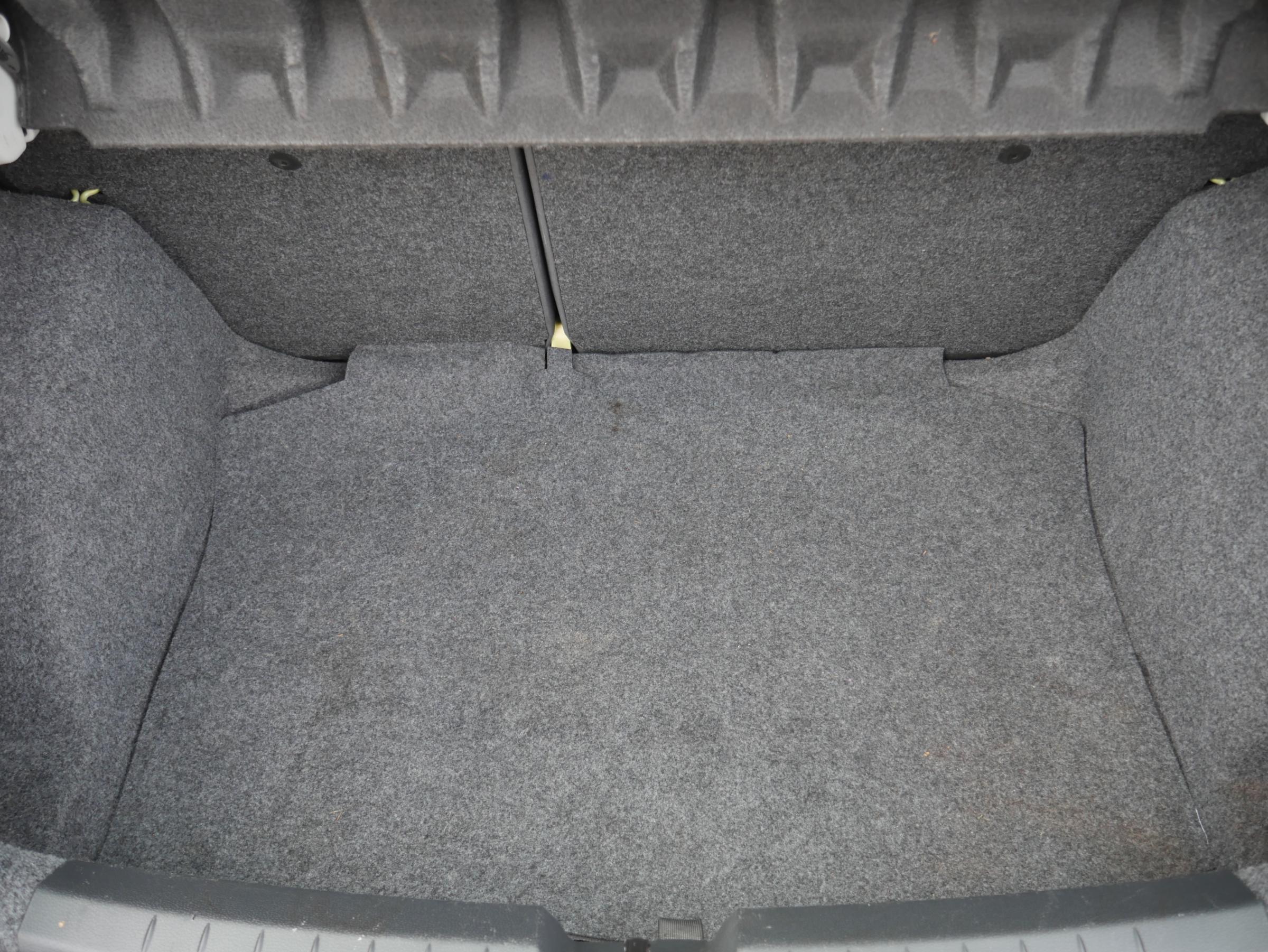 Hyundai ix20, 2012 - pohled č. 7