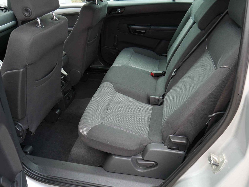 Opel Zafira 1.8i 
