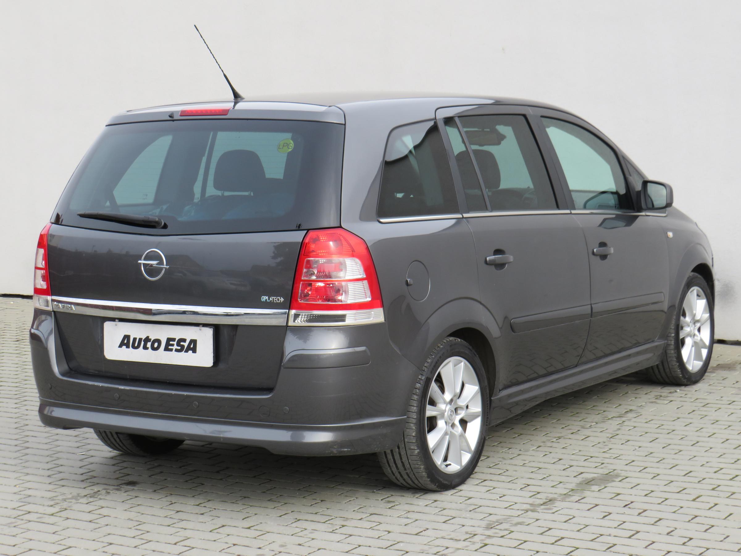 Opel Zafira, 2010 - pohled č. 4