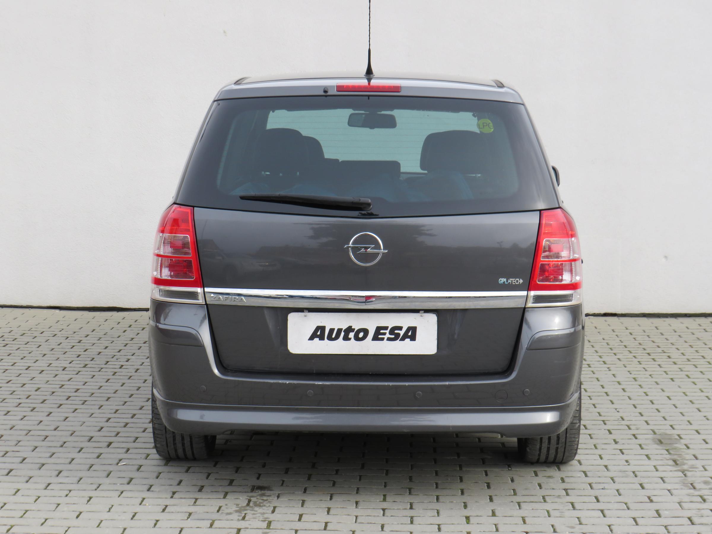 Opel Zafira, 2010 - pohled č. 5