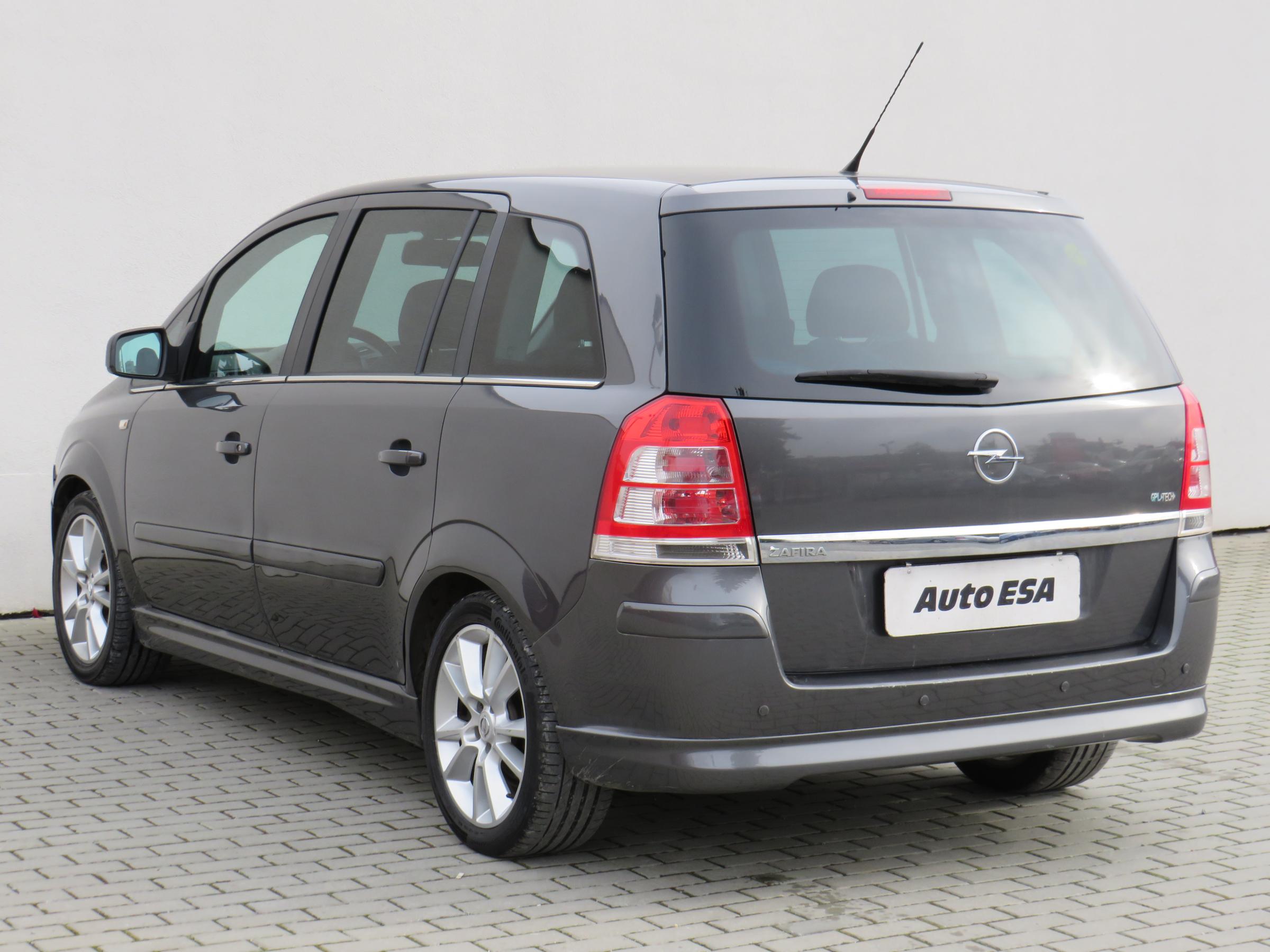 Opel Zafira, 2010 - pohled č. 6