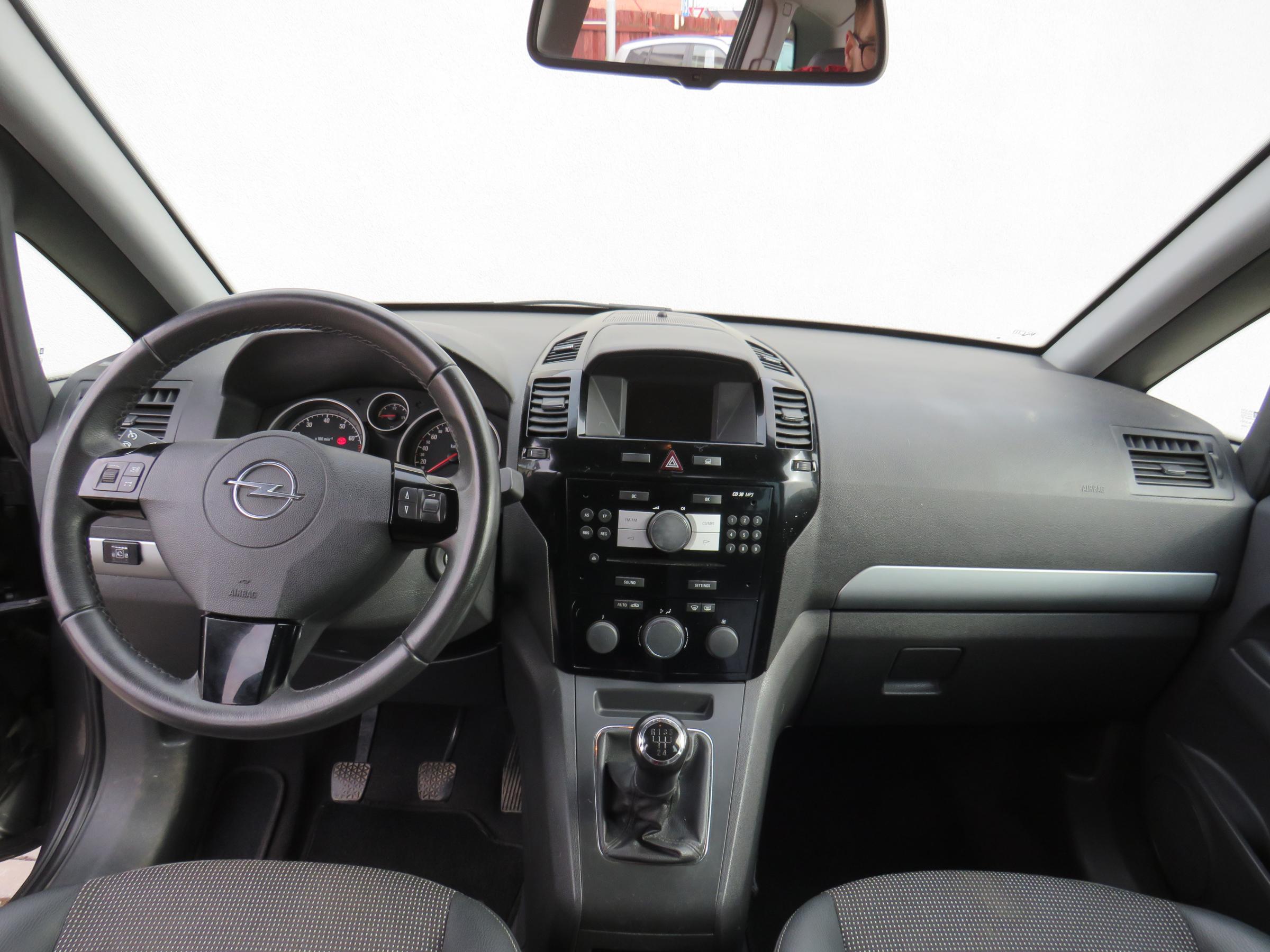 Opel Zafira, 2010 - pohled č. 9