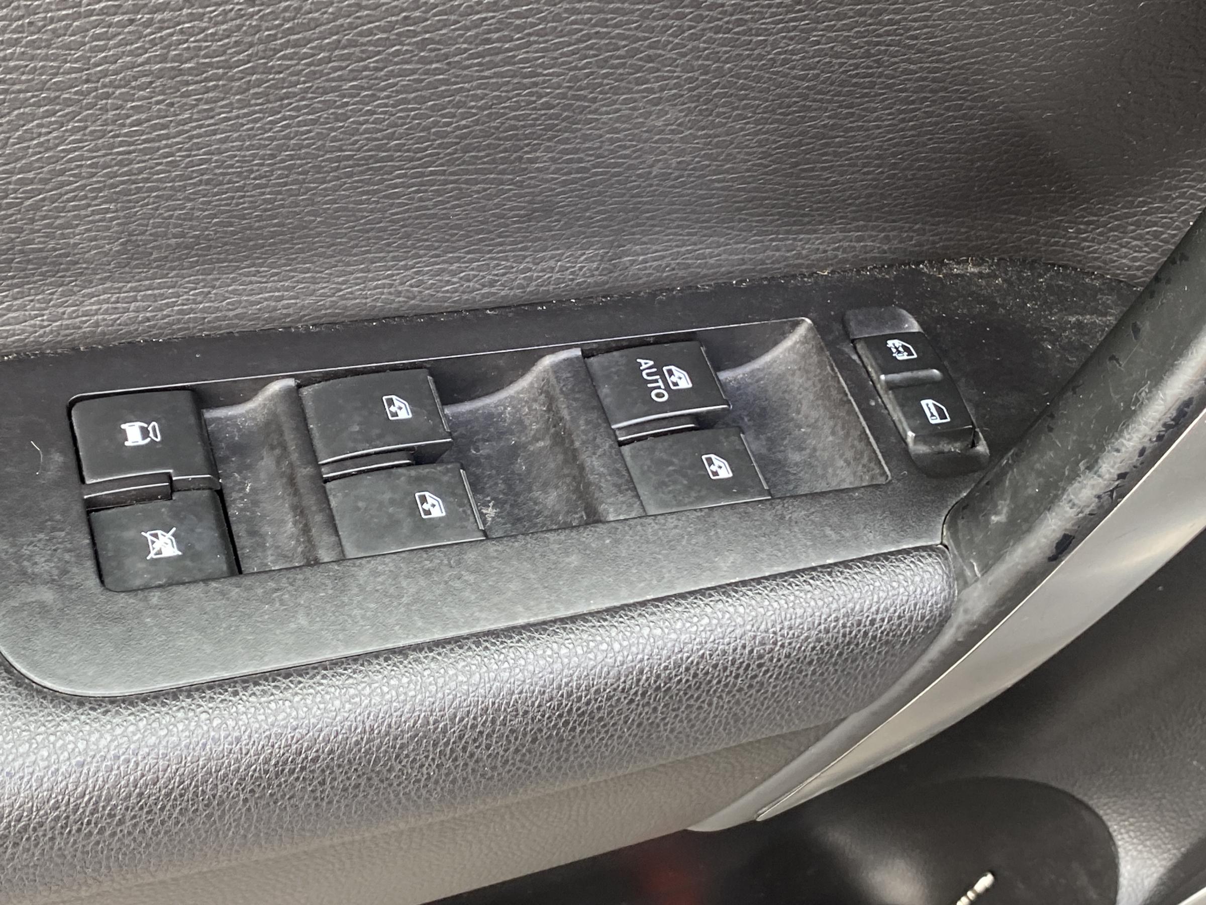 Chevrolet Captiva, 2012 - pohled č. 11