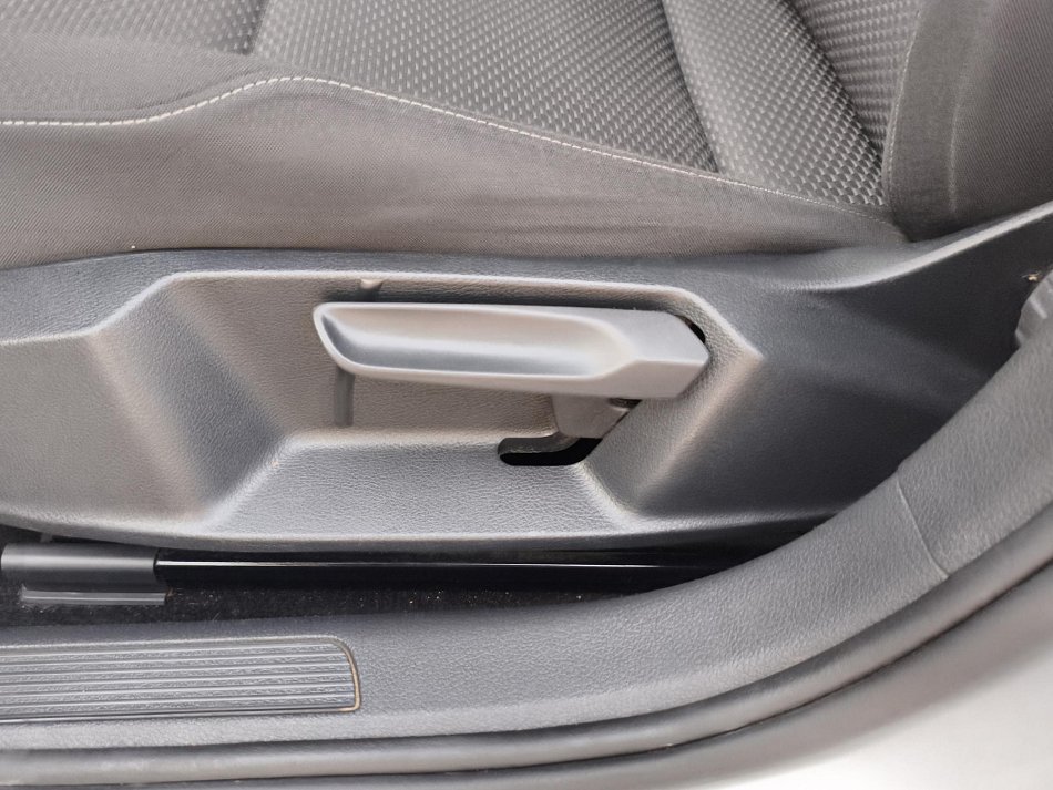 Volkswagen Golf 1.6 TDi Trendline