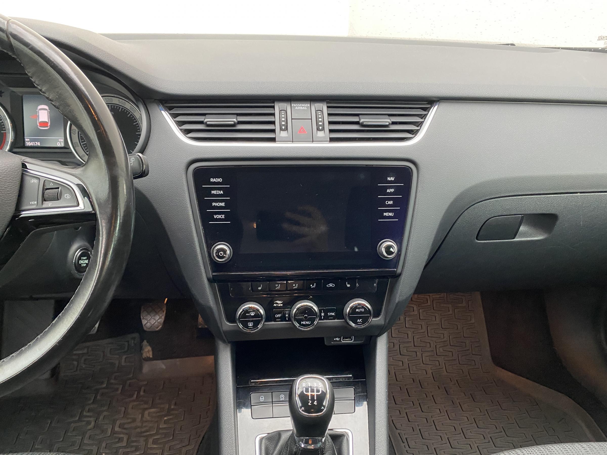 Škoda Octavia III, 2019 - pohled č. 11