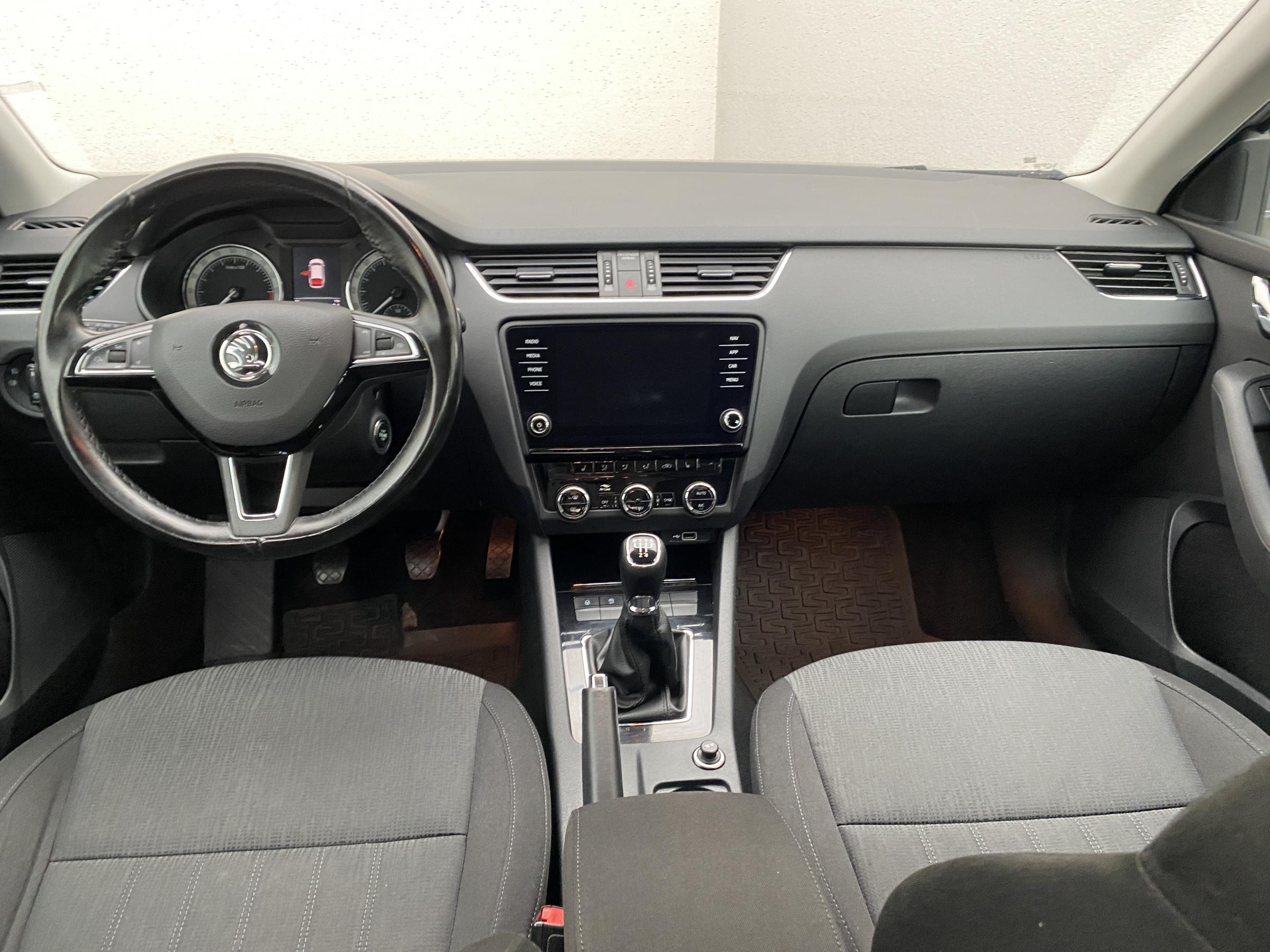 Škoda Octavia III, 2019 - pohled č. 9