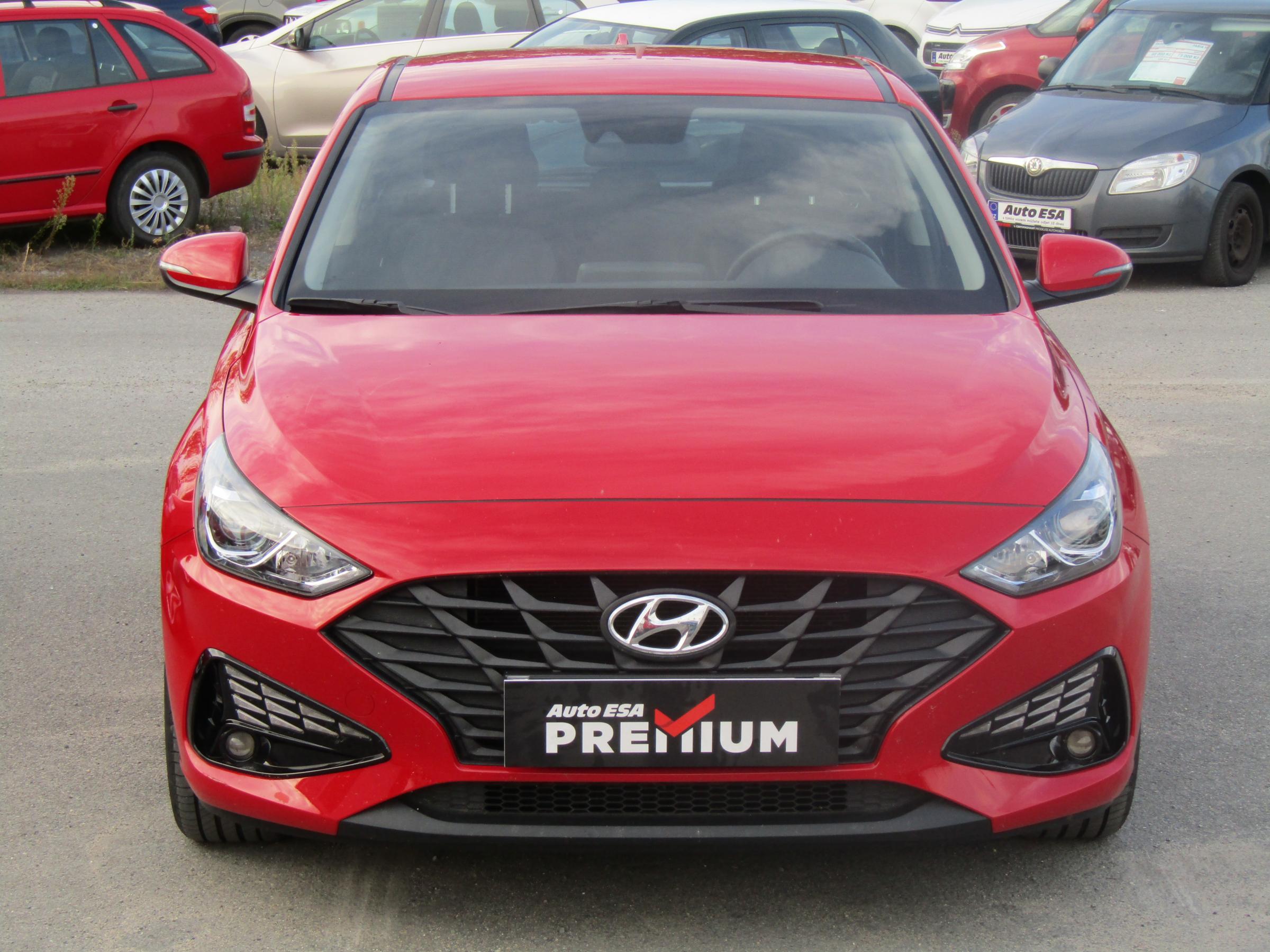 Hyundai i30, 2022 - pohled č. 2