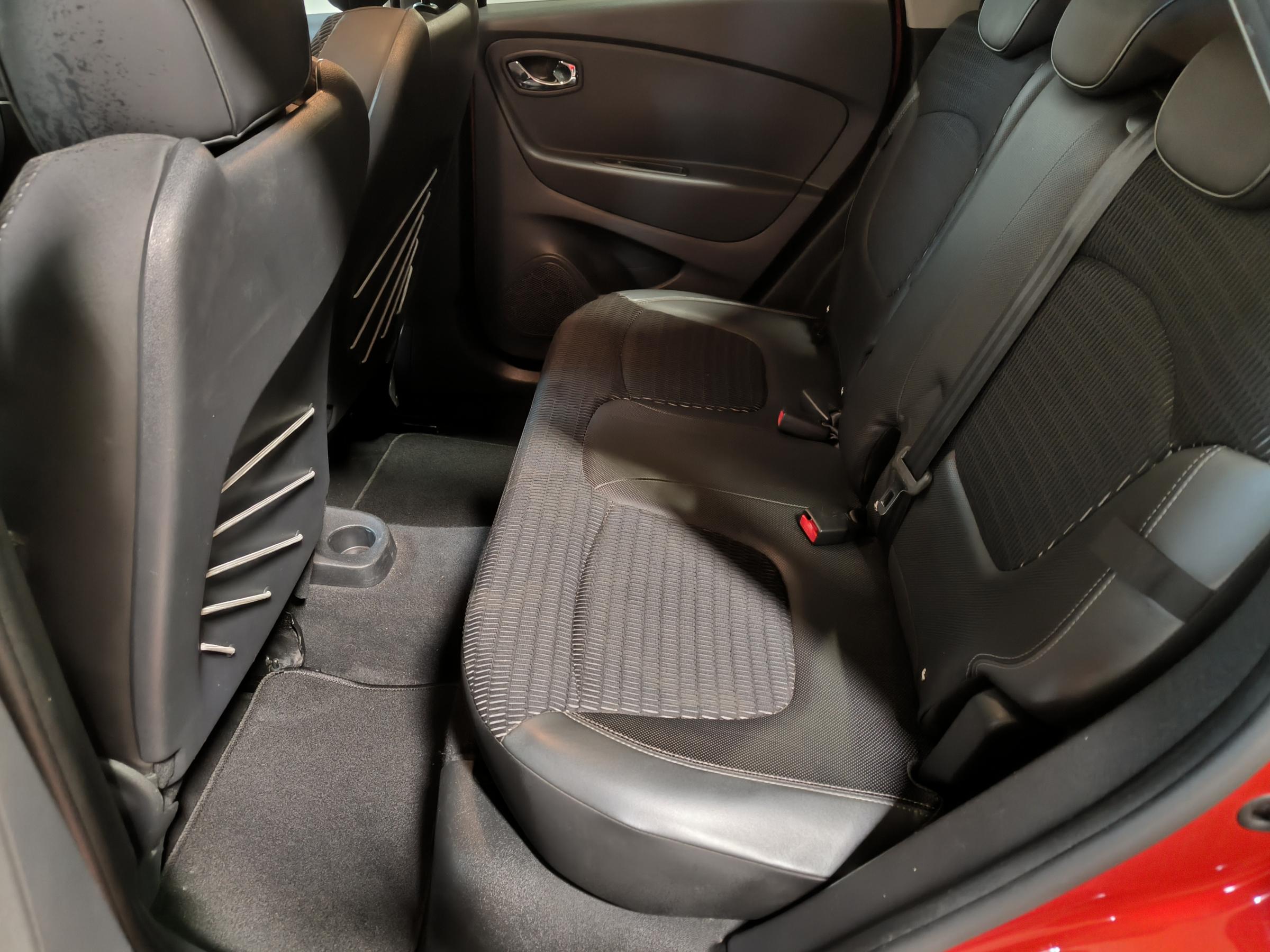 Renault Captur, 2017 - pohled č. 10