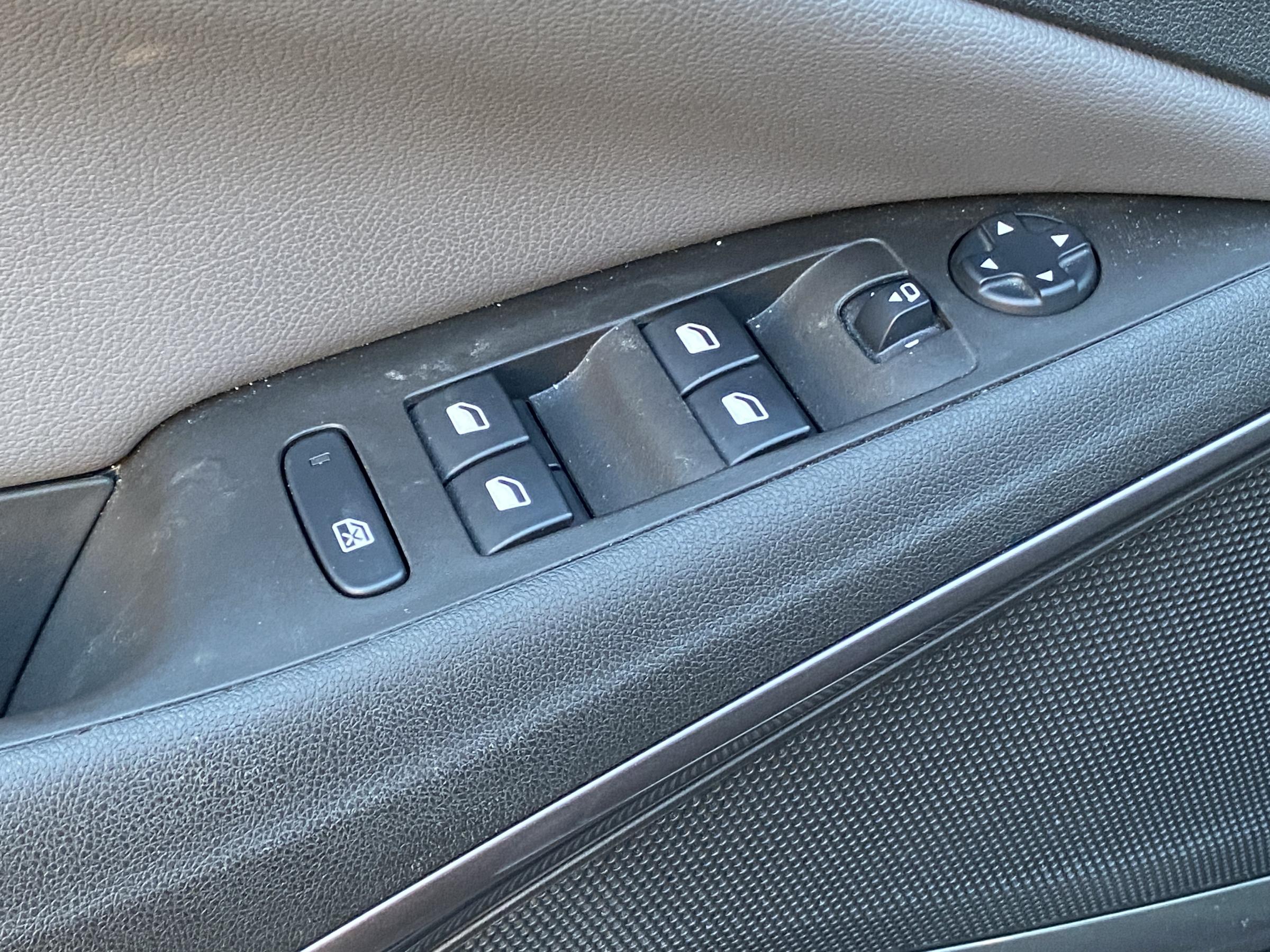 Vauxhall Crossland X, 2017 - pohled č. 11