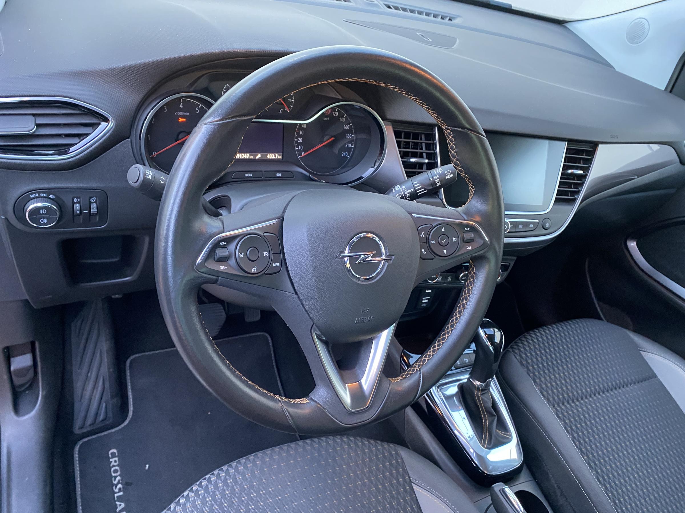 Vauxhall Crossland X, 2017 - pohled č. 12