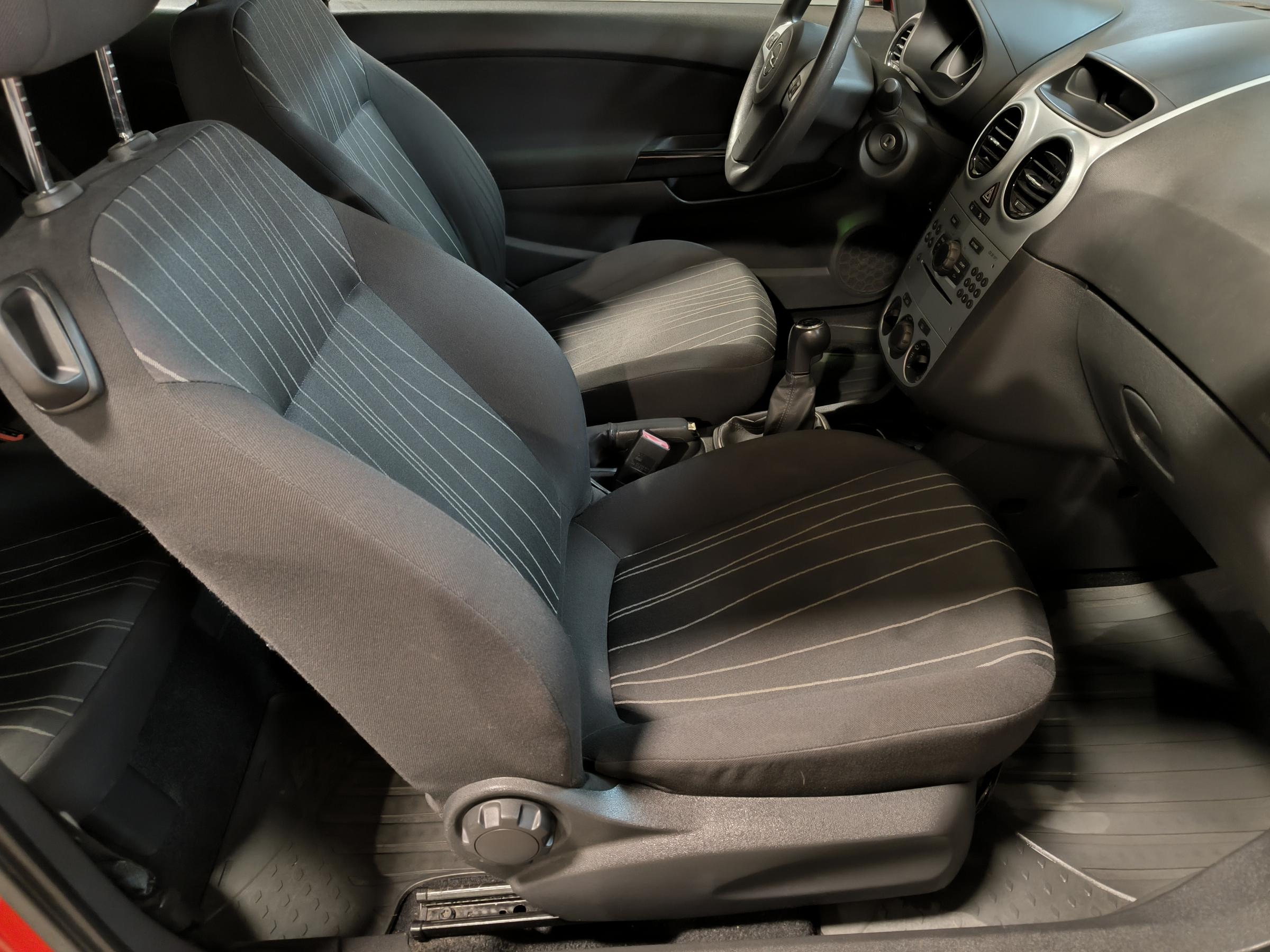 Opel Corsa, 2009 - pohled č. 12